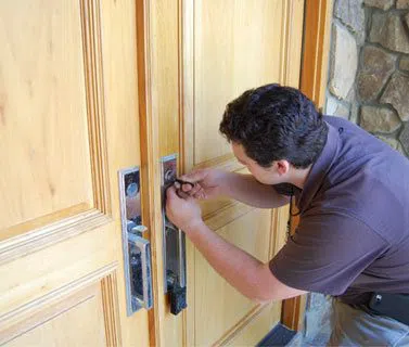 Golden Locksmith Services Winter Springs, FL 407-452-3454 Golden Locksmith Services Winter Springs, FL 407-452-3454 - 10-House-Locksmith